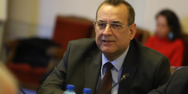ДПС срази Петков за Плана за възстановяване. Привиква го в парламента